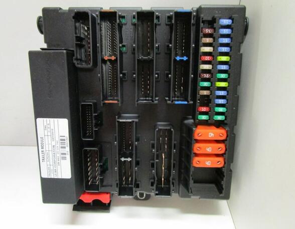 Fuse Box OPEL Vectra C Caravan (--)