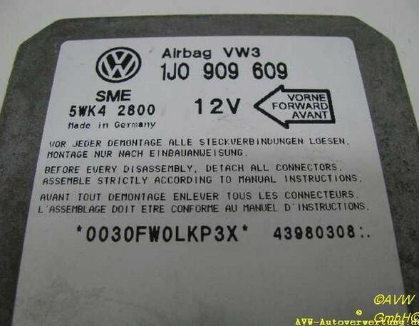 Airbag Control Unit VW Golf IV (1J1)