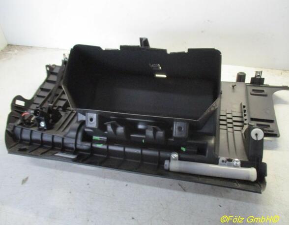 Glove Compartment (Glovebox) VOLVO V50 (MW)