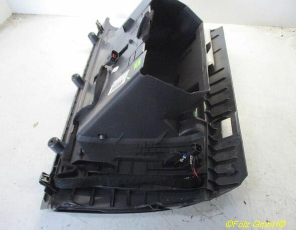 Glove Compartment (Glovebox) VOLVO V50 (MW)