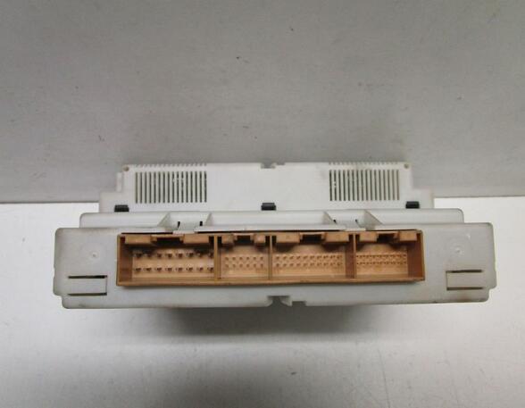 Air Conditioning Control Unit VW Passat Variant (3B5)