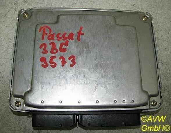 Engine Management Control Unit VW Passat Variant (3B6)