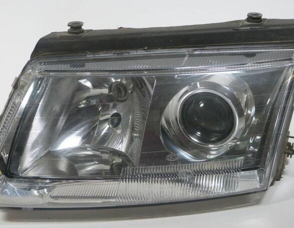 Headlight VW Passat Variant (3B5)