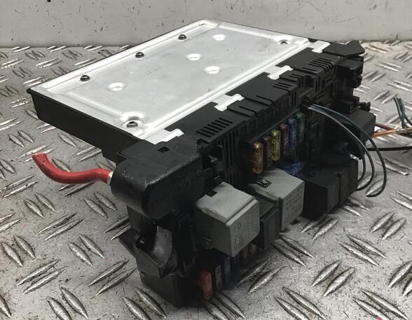 Fuse Box MERCEDES-BENZ E-Klasse (W211)