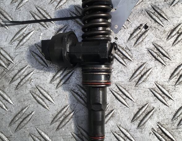 Injector Nozzle VW Passat Variant (3B6)