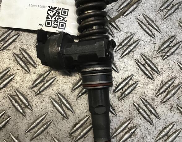 Injector Nozzle VW Golf IV (1J1)