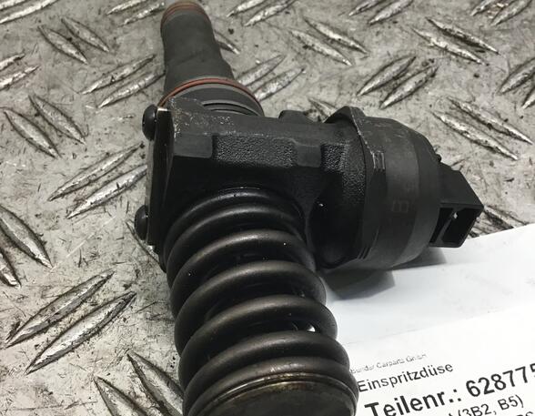 Injector Nozzle VW PASSAT (3B2)