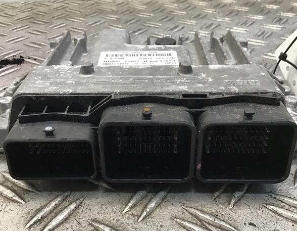 Control unit for engine FORD FOCUS III Saloon