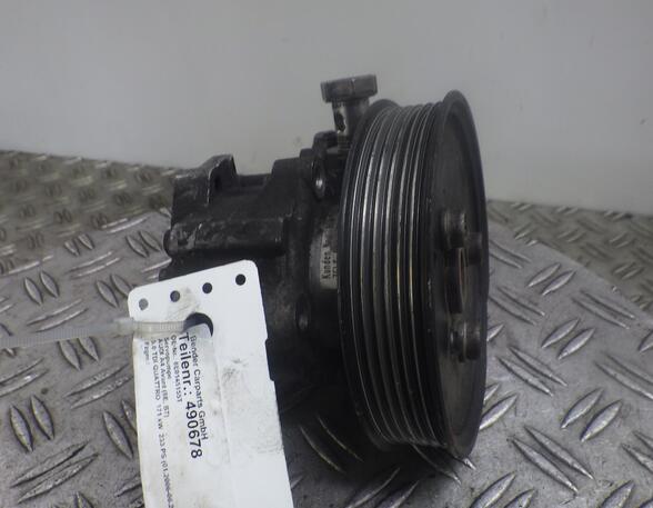 Power steering pump AUDI A4 Avant (8ED, B7)