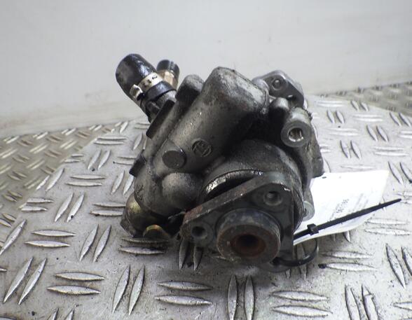 Power steering pump AUDI A4 Avant (8ED, B7)