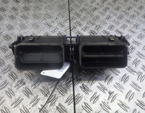 Dashboard ventilation grille BMW X3 (E83)