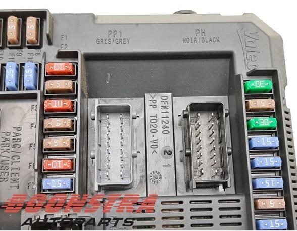 Fuse Box PEUGEOT 208 I (CA, CC)