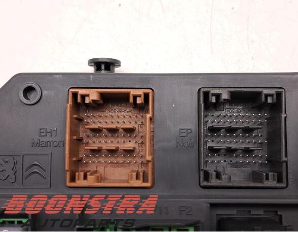 Fuse Box PEUGEOT 508 I (8D)