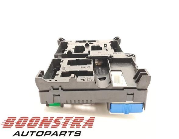 Fuse Box BMW 8 Gran Coupe (G16, F93)