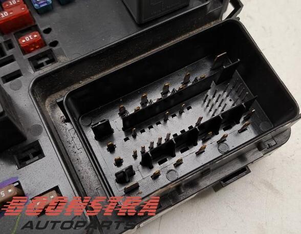 Fuse Box OPEL KARL (C16)