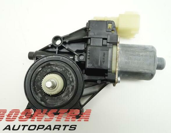 P11574825 Motor Fensterheber links VW Polo V (6R, 6C) 0130822619