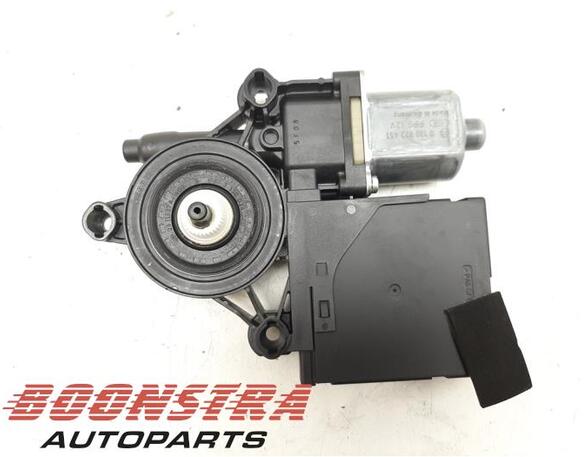 P13615554 Motor Fensterheber VW Passat B6 Variant (3C5) 0130822451