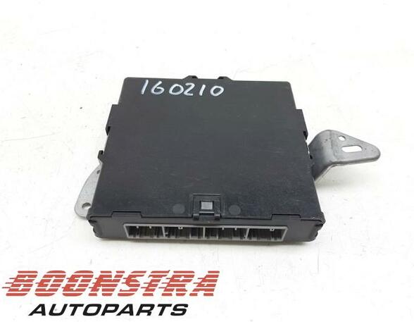 Control unit TOYOTA Yaris (P13)