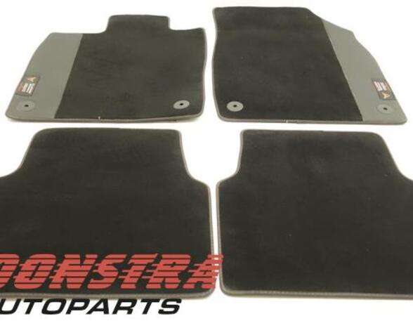 Floor mat (Carpet Mat) CUPRA BORN (K11)