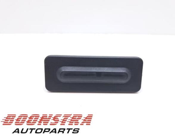 Tailgate Handle PEUGEOT 208 II (UB, UJ, UP, UW)