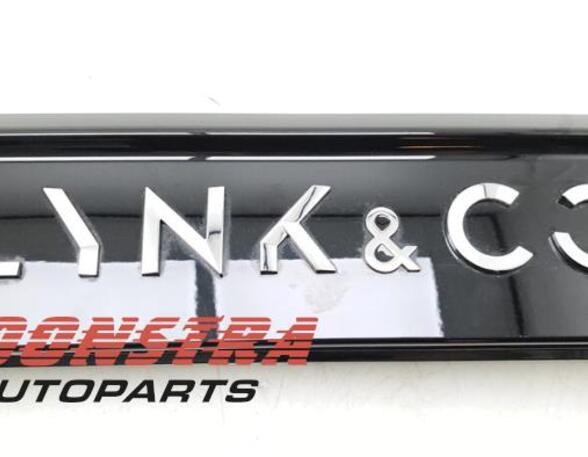 Trim Strip Bumper LYNK & CO 1