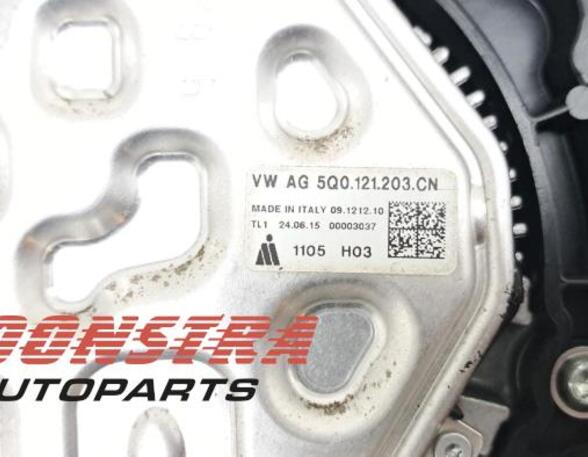 Radiator Electric Fan  Motor SKODA OCTAVIA III Combi (5E5, 5E6)