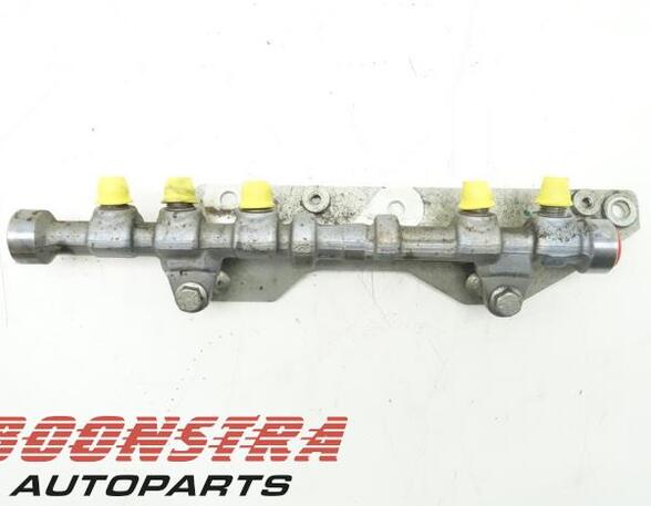 Petrol Fuel Rail OPEL CORSA D (S07)