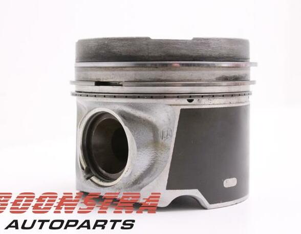 Piston VOLVO V70 III (135)