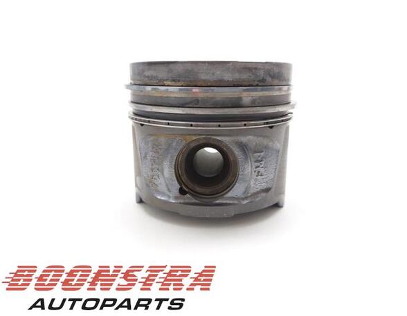 Piston RENAULT MEGANE IV Hatchback (B9A/M/N_)