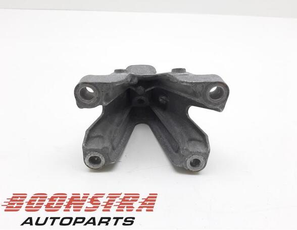 Engine Mount Bracket AUDI Q5 (8RB)