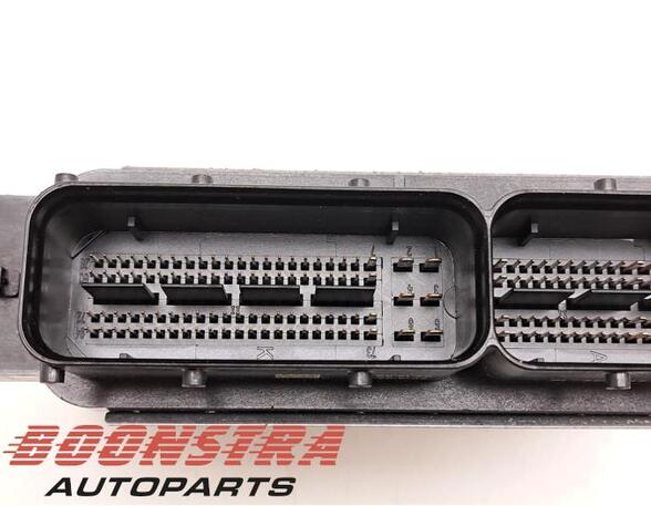 Control unit for engine SKODA OCTAVIA III Combi (5E5, 5E6)