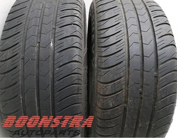 Tire HYUNDAI i40 I CW (VF)