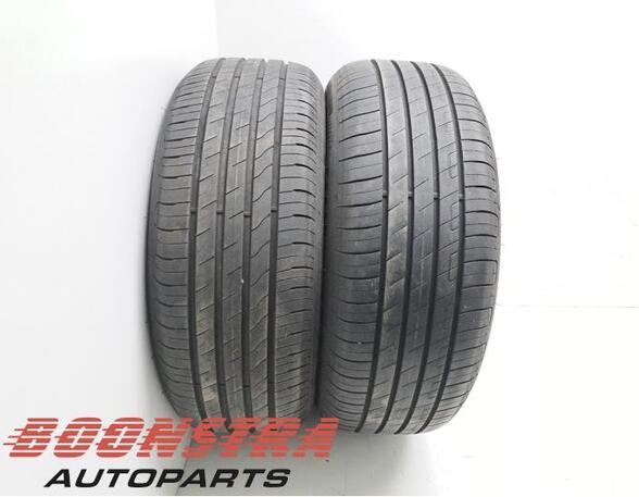 Tire FORD PUMA (J2K, CF7)