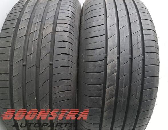 Tire FORD PUMA (J2K, CF7)