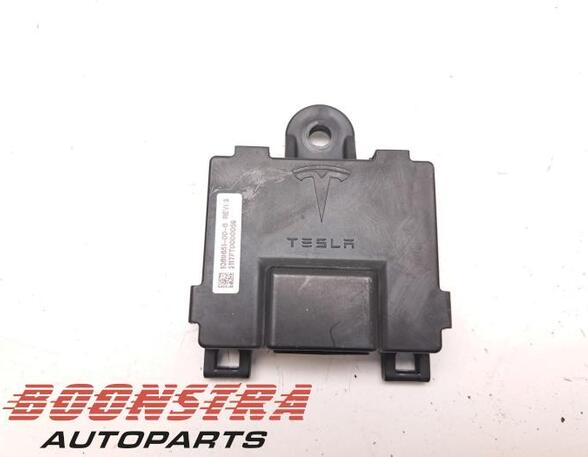 Central Locking System TESLA MODEL S (5YJS)