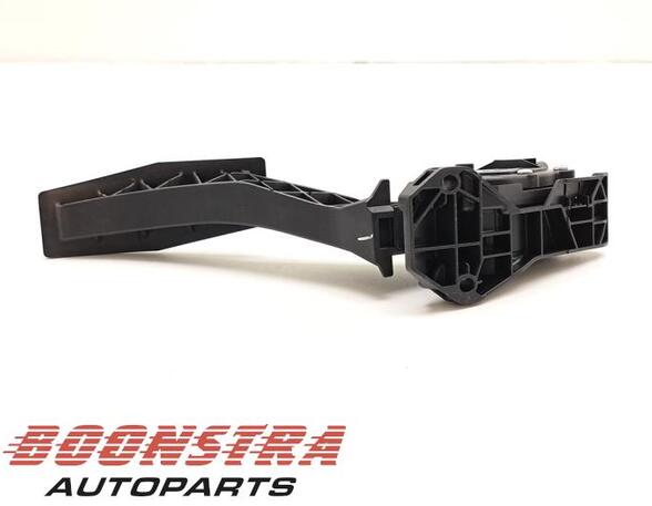 Accelerator pedal OPEL Astra K Sports Tourer (B16)