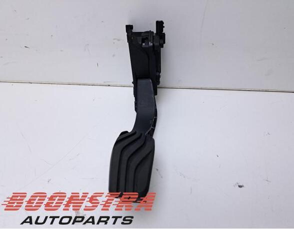 Accelerator pedal RENAULT CLIO V (B7_)