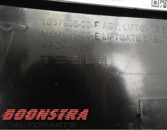 Closing plate TESLA MODEL X (5YJX)