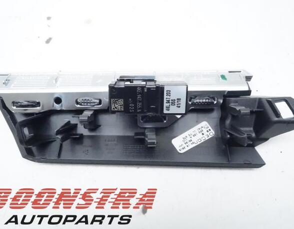 Instrument panle border AUDI E-TRON (GEN)