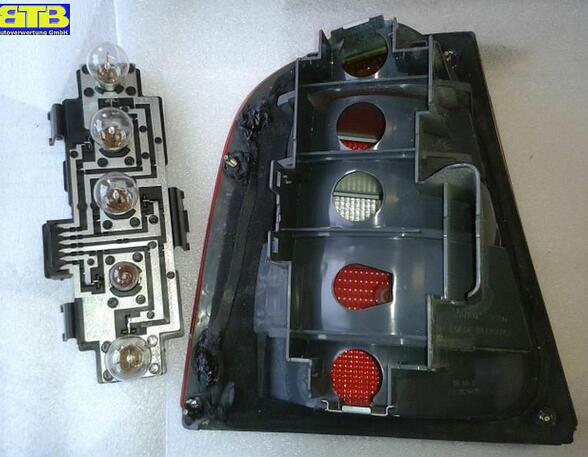 Rückleuchte Rücklicht Heckleuchte Schlussleuchte rechts 1U6945112  1U6945098  mit Lampenträger 1U6945257 SKODA OCTAVIA (1U2) 1 4 44 KW