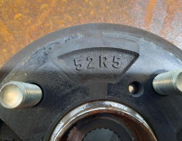 Stub Axle SUZUKI SWIFT V (AZ)