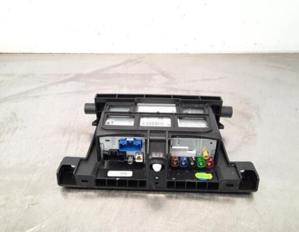 Audio Amplifier PEUGEOT 308 III (FB_, FH_, FP_, F3_, FM_)