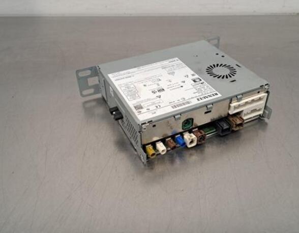 Audio Amplifier RENAULT ARKANA I (LCM_, LDN_)