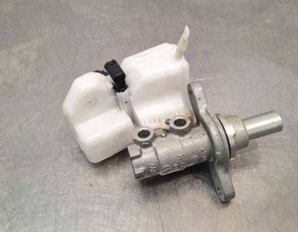 Brake Master Cylinder BMW 1 (F40)