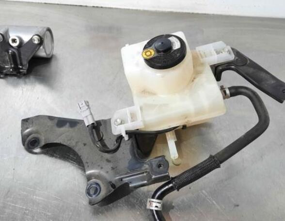 Brake Master Cylinder TOYOTA AURIS (_E18_)