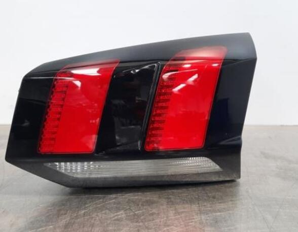 Combination Rearlight PEUGEOT 5008 II (MC_, MJ_, MR_, M4_)