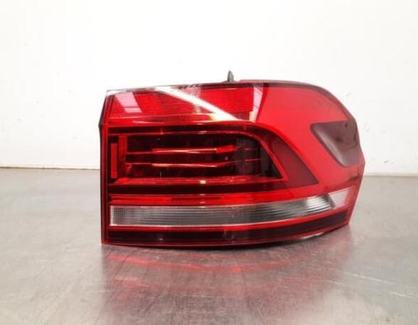 Combination Rearlight VW TOURAN (5T1)