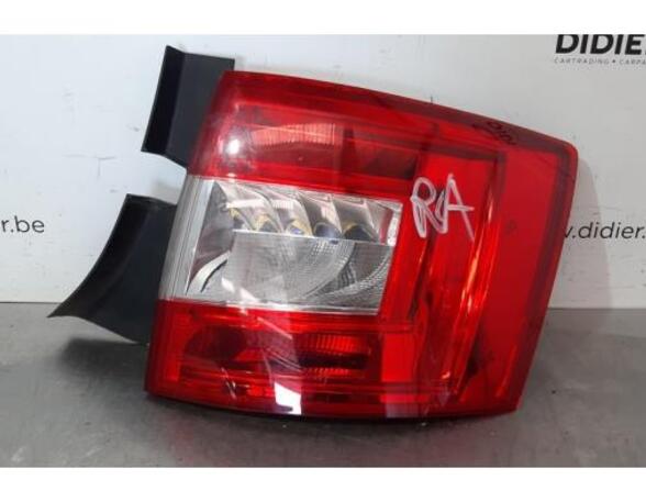 Rückleuchte rechts Skoda Octavia III Kombi 5E 5E9945112A P13574124