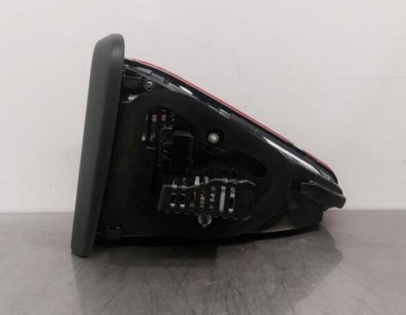 Combination Rearlight VW TOURAN (5T1)