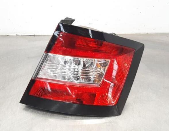 Combination Rearlight SKODA FABIA III (NJ3)